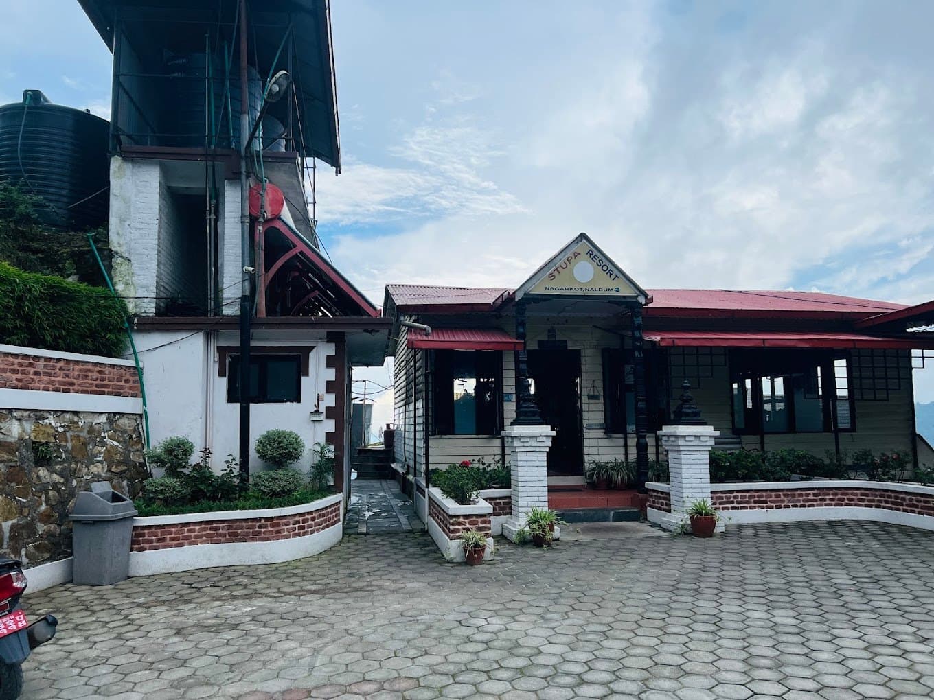 atticinn/9770301/images/Nagarkot Stupa Resort 3.jpeg