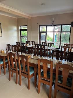 atticinn/9770303/images/Mount Everest Hotel and Resort (3).jpeg