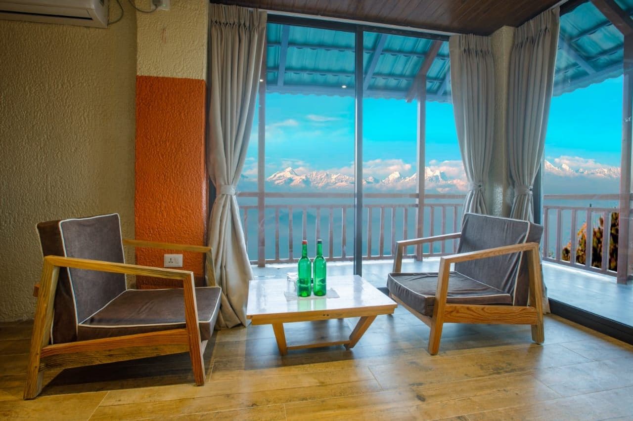 atticinn/9770309/images/Everest Manla Resort 1 (4).jpeg